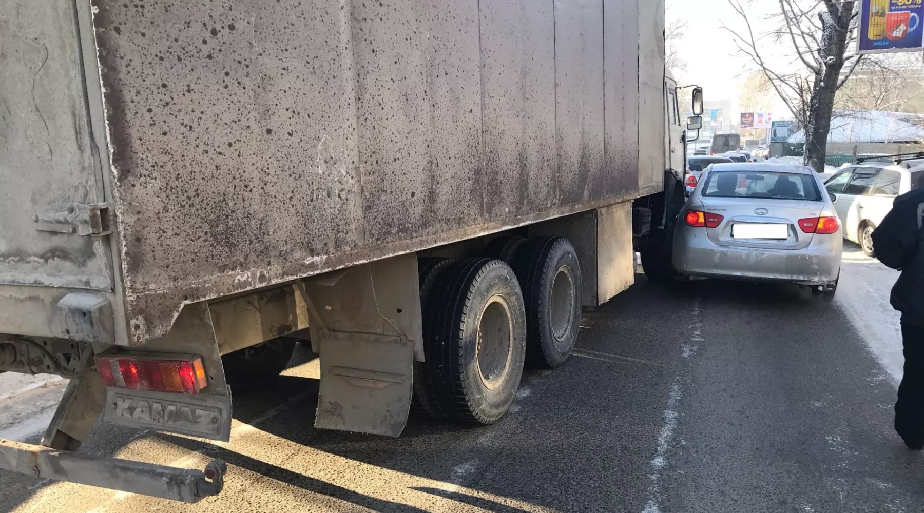 Странное совпадение: в Бийске на одной улице произошло сразу три ДТП