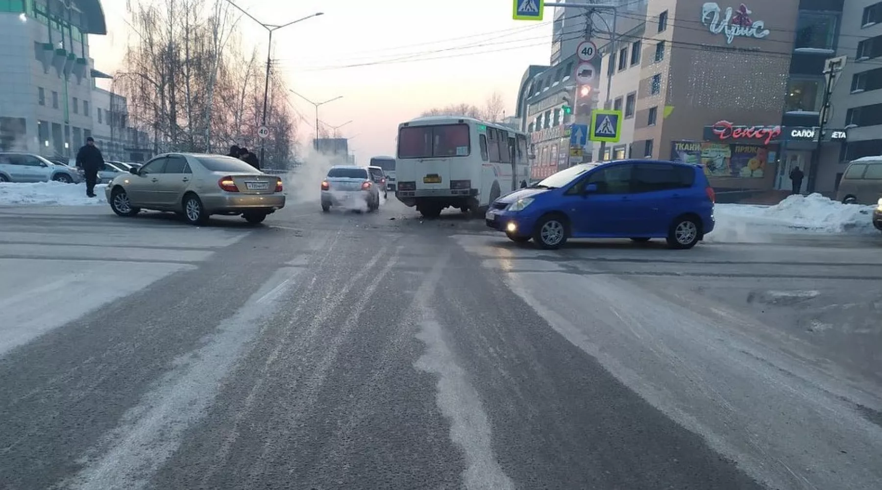 Сразу два ДТП с участием автобусов произошло в Бийске 