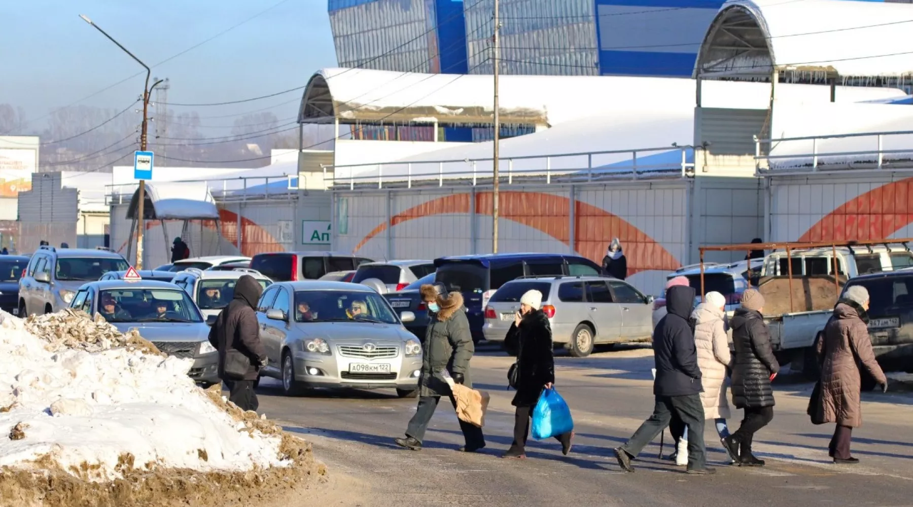 Пешеходный переход. Улица Митрофанова