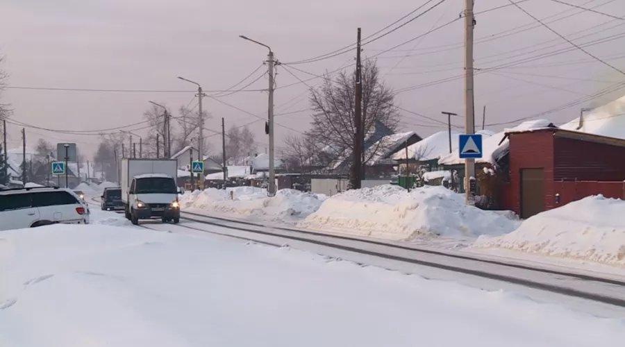 Новости бийск 22 будни. Февраль 2021 Бийск новости. 19.10.22 Авария в Бийске на социалистической. Бийск будни на кристалле бастовали автобусы.