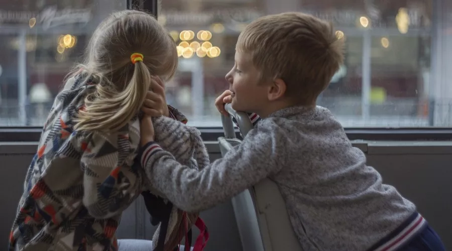 Детей-безбилетников в России запретили высаживать из транспорта 
