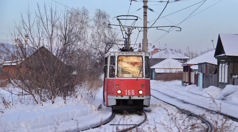 Трамваи в Бийске не вышли на линию из-за снежных заносов 