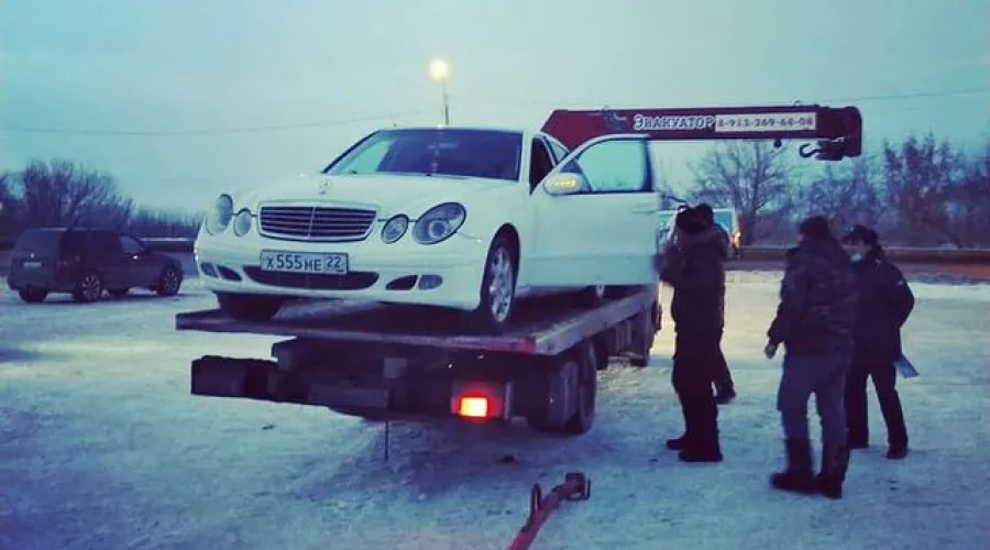 В Алтайском крае водитель Бентли накопил штрафов почти на 300 тыс. рублей