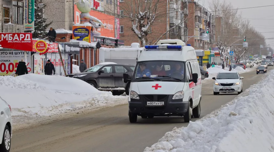 Коронавирус в России и на Алтае: коротко о ситуации на 8 марта