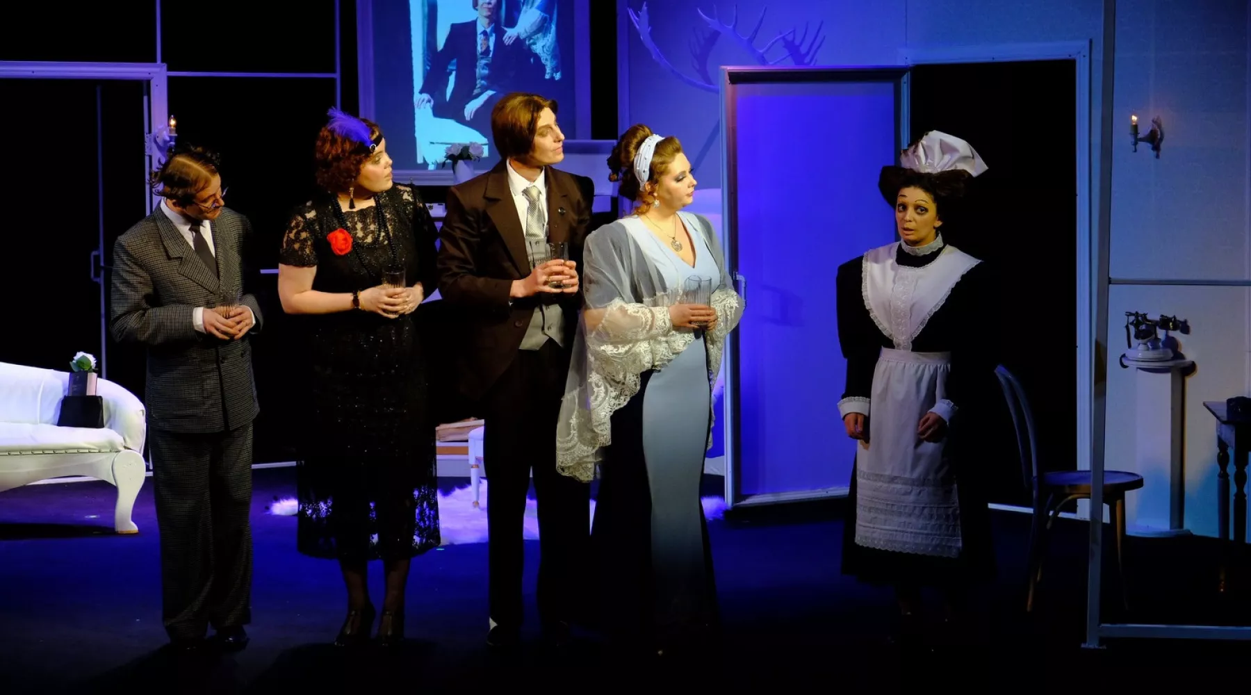 В Бийском драмтеатре поставили очень необычный спектакль «Неугомонный дух»