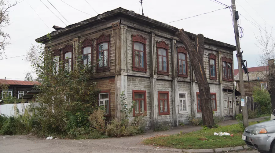Мэрию Бийска могут заставить восстановить исчезнувший в городе исторический дом