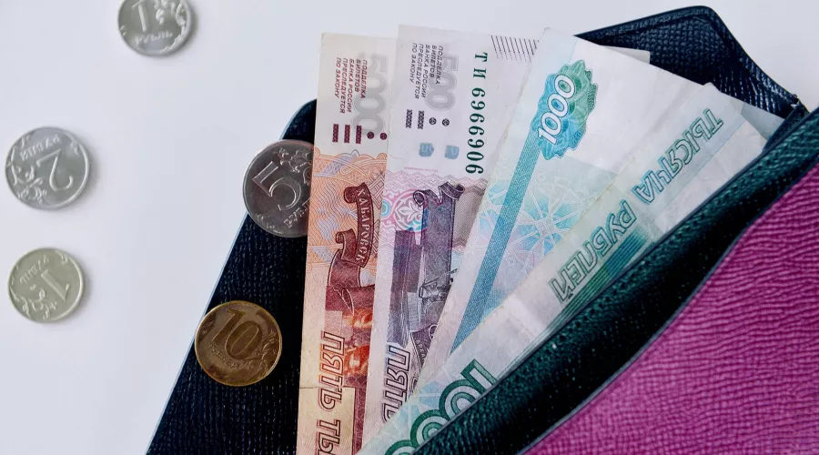 В январе 2021 года зарплаты в Алтайском крае стали ниже