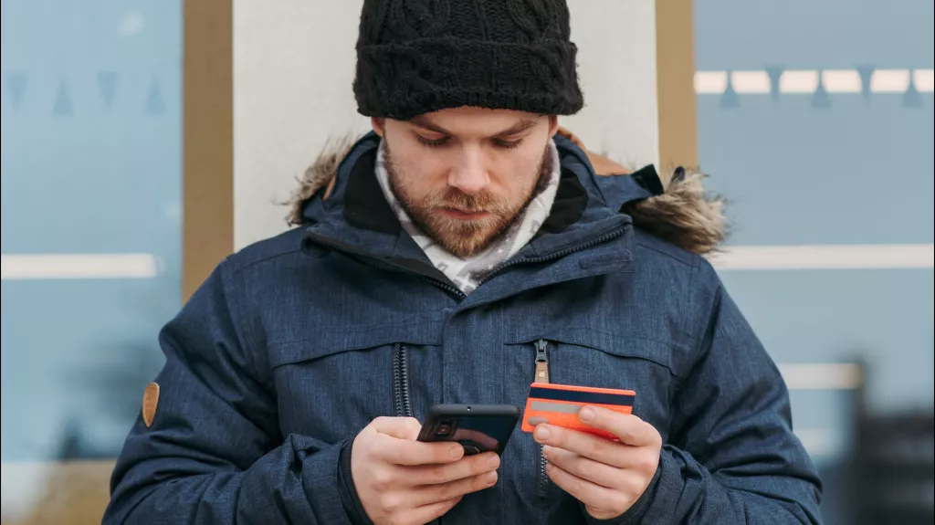 Бийчан предупреждают о новой схеме мошенничества - Информационный портал "Бийский рабочий", 05.11.2025