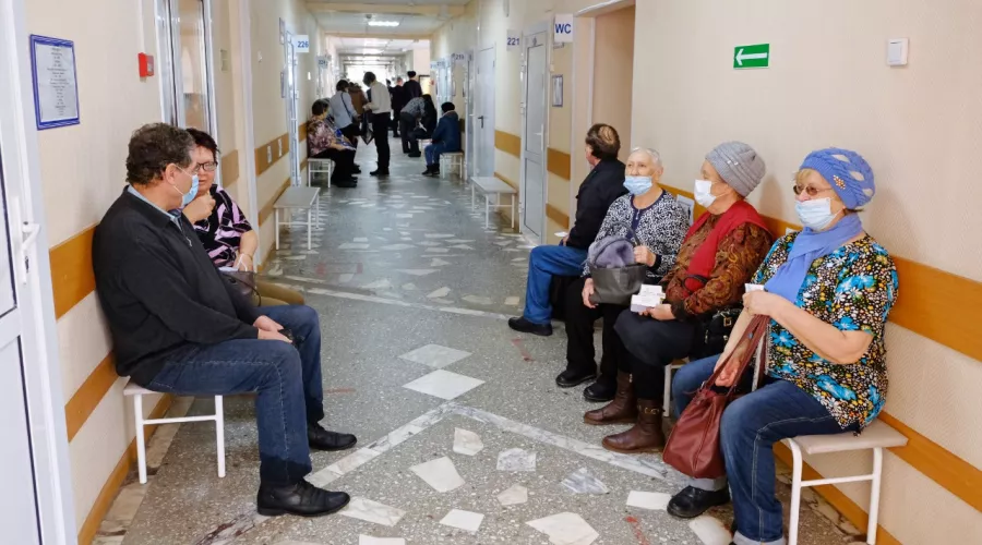 Надо готовиться к худшему: в Алтайском крае ждут третью волну коронавируса