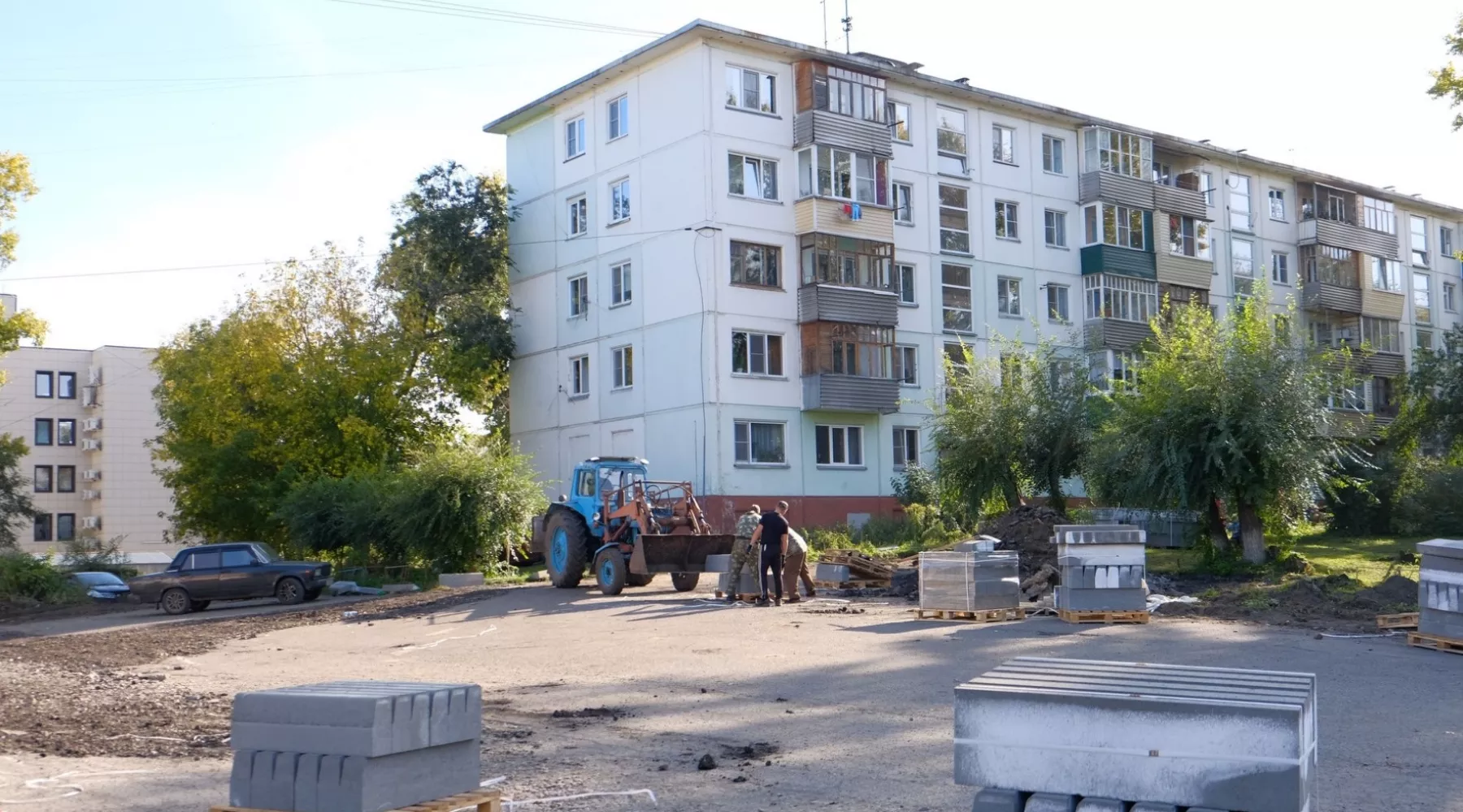 С подрядчика, не справившегося с ремонтом дворов в Бийске, взыскали штраф