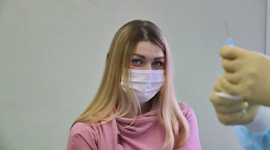 Учителя в Алтайском крае отказываются от массовой вакцинации от COVID-19