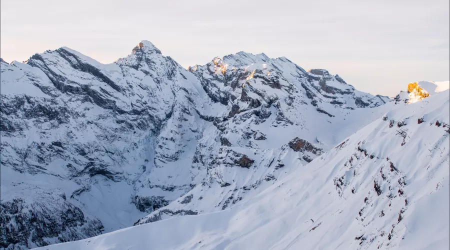 В горах Алтая объявлена опасность схода снежных лавин