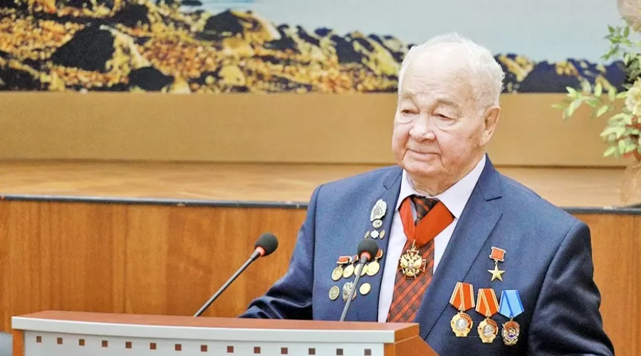 Академик РАН Геннадий Сакович отмечает 90-летие