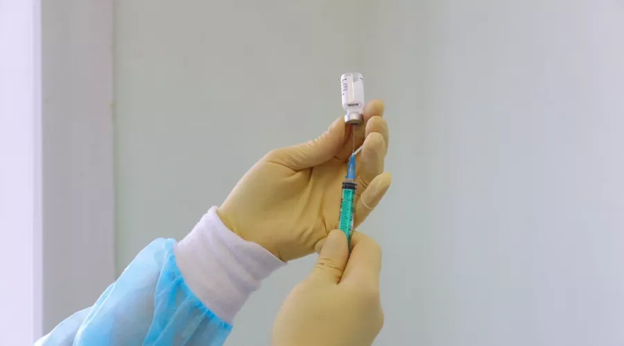 В Бийске новосибирской вакциной «ЭпиВакКорона» будут прививать в ГБ№ 4
