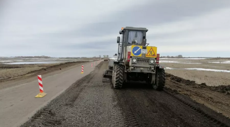 Начались ремонтные работы на дорогах из Бийска в Белокуриху и Карабинку