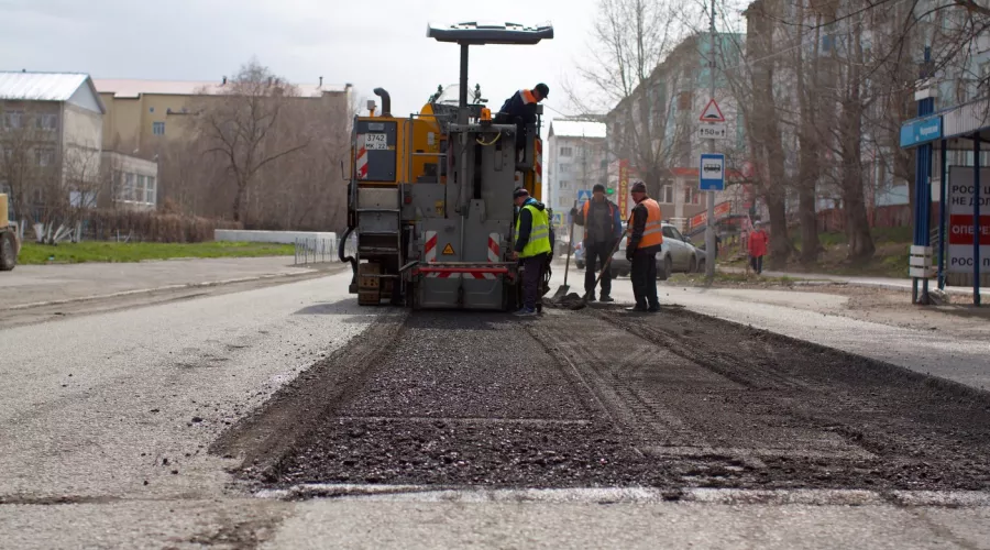 В Бийске выполнена половина запланированных объёмов локального ремонта дорог