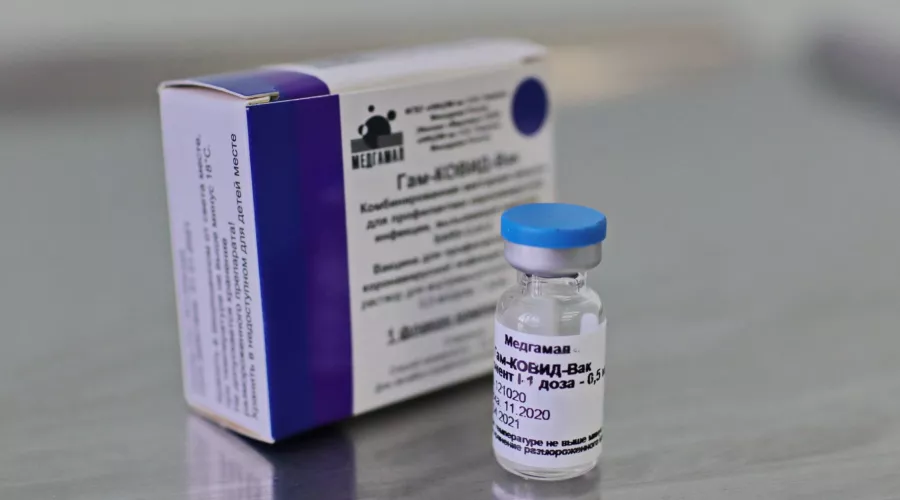Почти 150 тысяч жителей Алтая получили полный комплект вакцины от коронавируса 