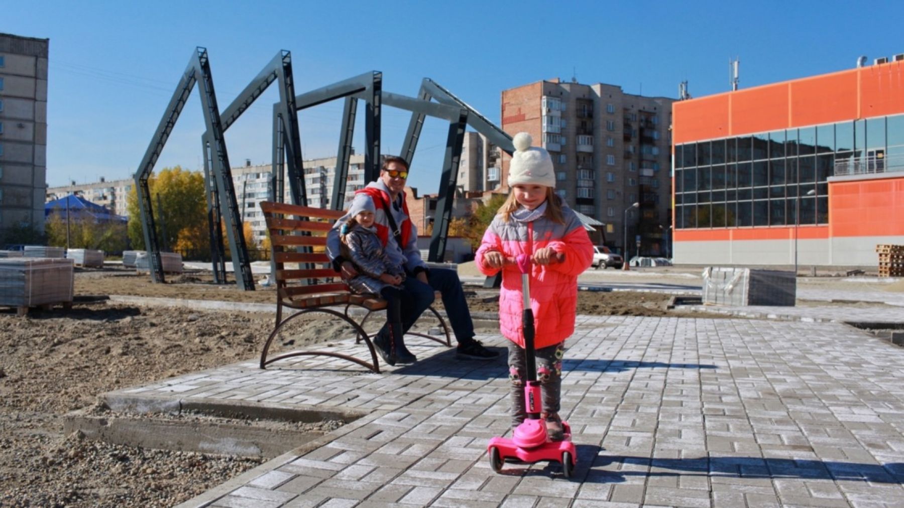 Даже в недостроенный парк приходят бийчане