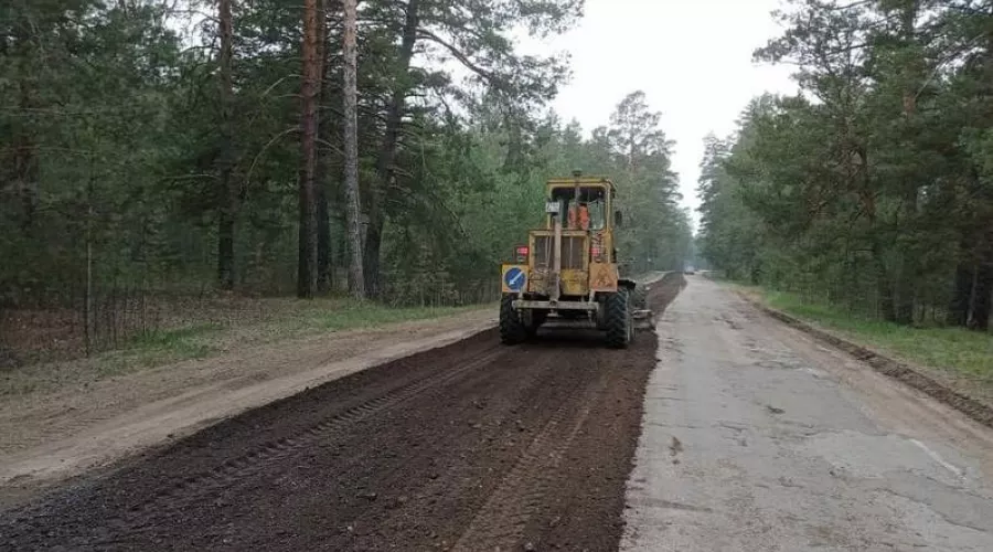 В Алтайском крае начали ремонт автодороги в сторону Новосибирска 