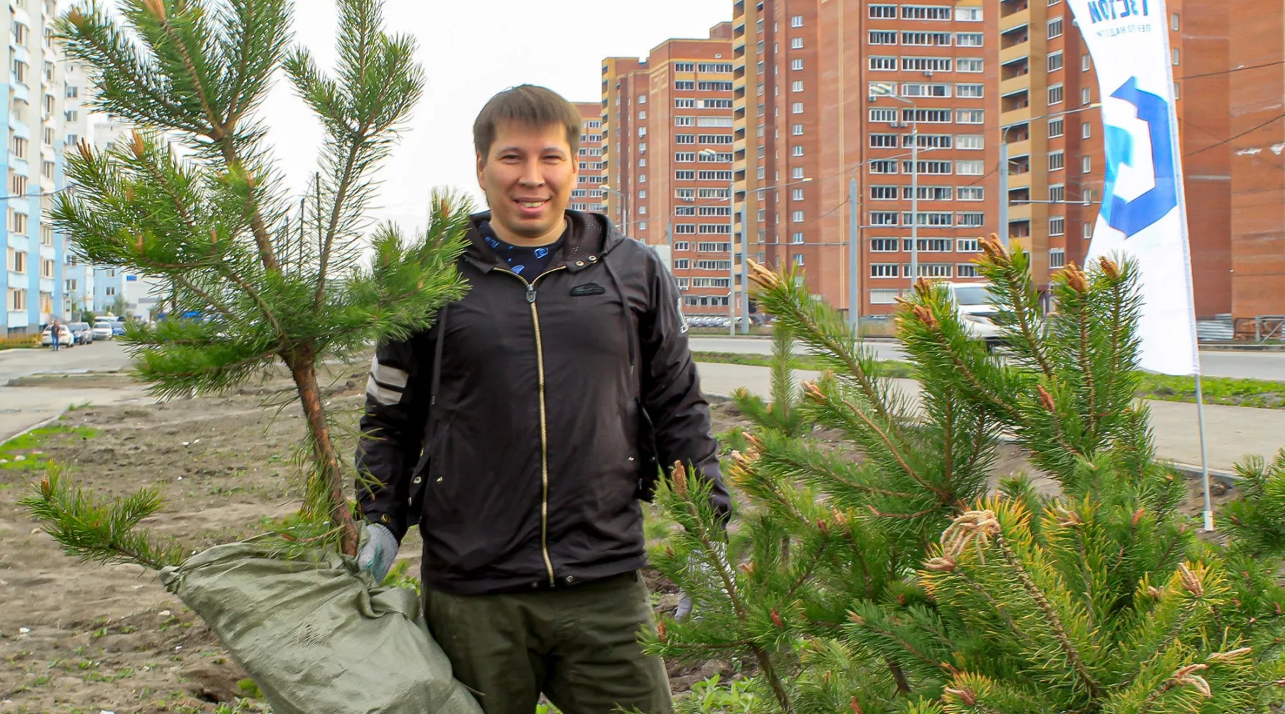 Простор, озеро и хвойный парк: экоквартал, в который переезжают со всей Сибири