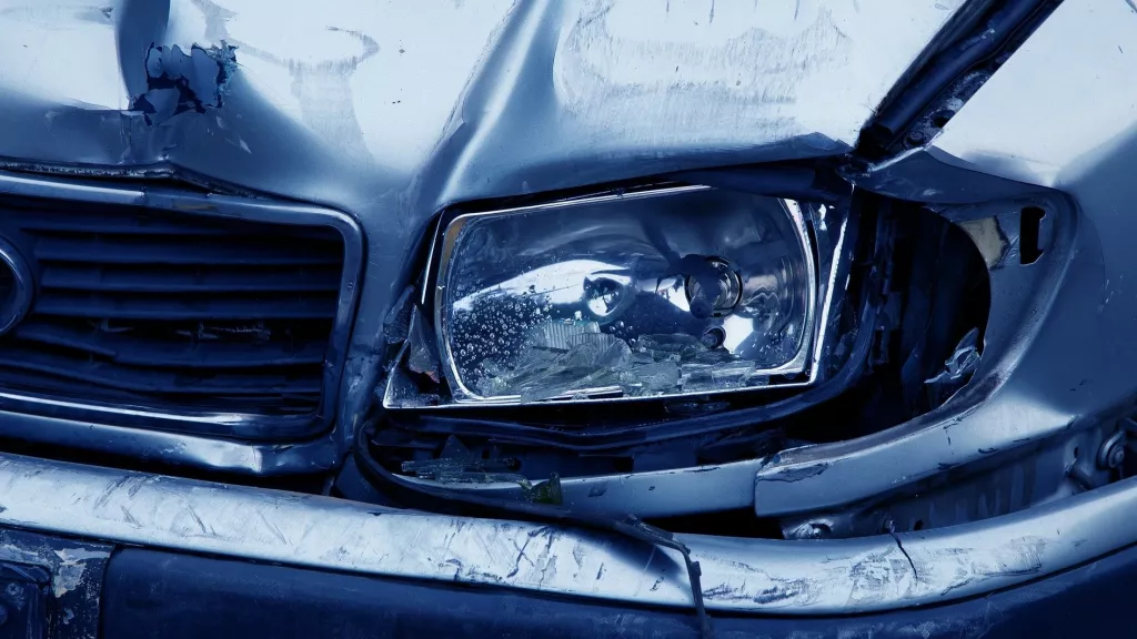 В Бийске в результате столкновения автомобилей пострадали два человека - Информационный портал "Бийский рабочий", 20.04.2024