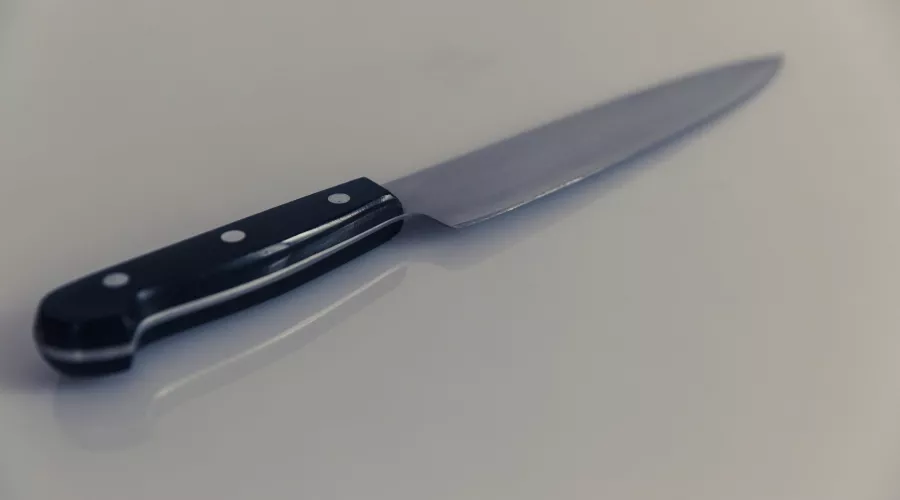 В Пермском крае десятиклассник напал с ножом на учительницу физики