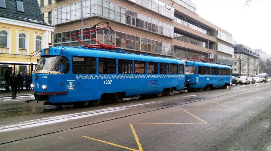 Три года ждут: обещанные Москвой трамваи не доедут до Бийска и Барнаула 