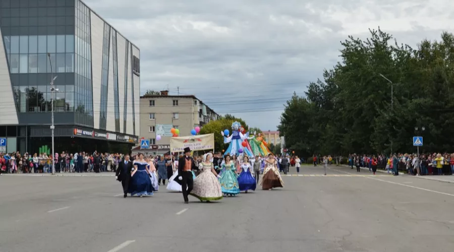 Казаки, танцы, «Юнармия»: День города в Бийске проведут в пятницу 18 июня