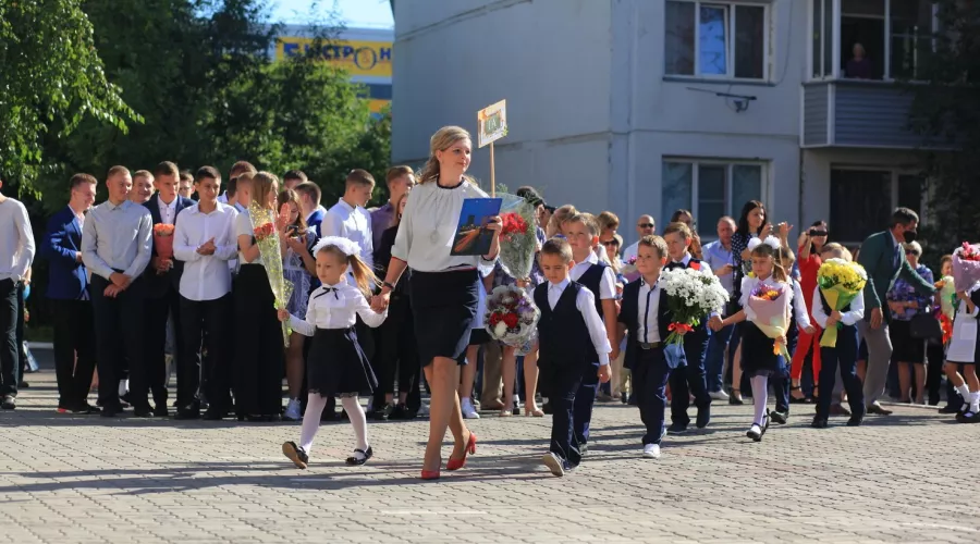 Должен, но не обязан: отвечают ли в школах Алтайского края за воспитание детей