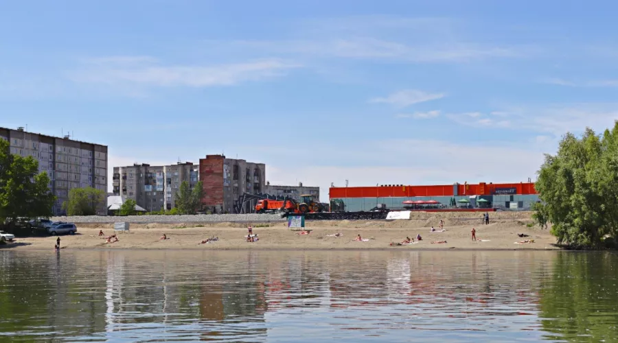 Инспекторы по делам несовершеннолетних провели рейды по пляжам Бийска 