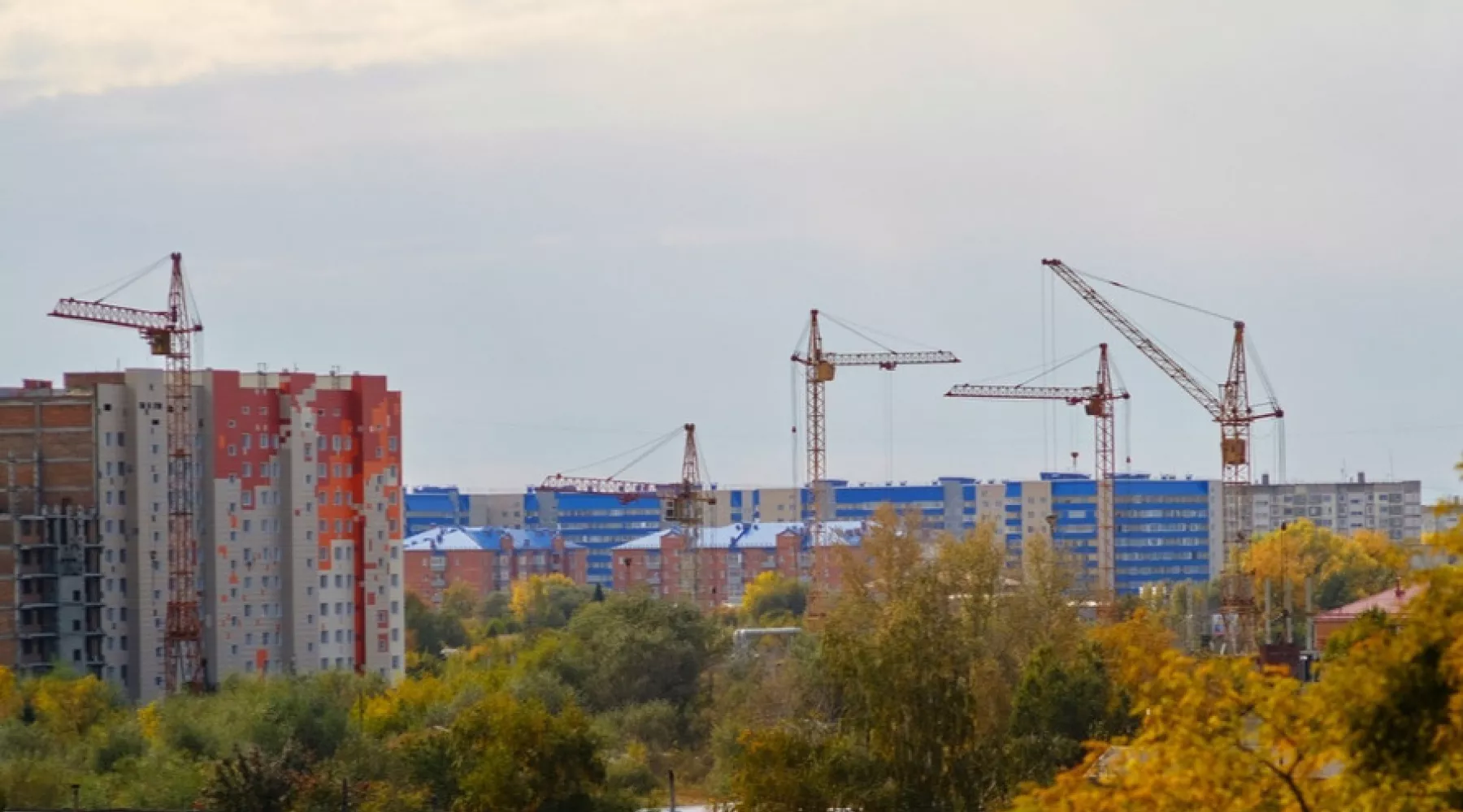 Жители Алтайского края скупают квартиры в новостройках