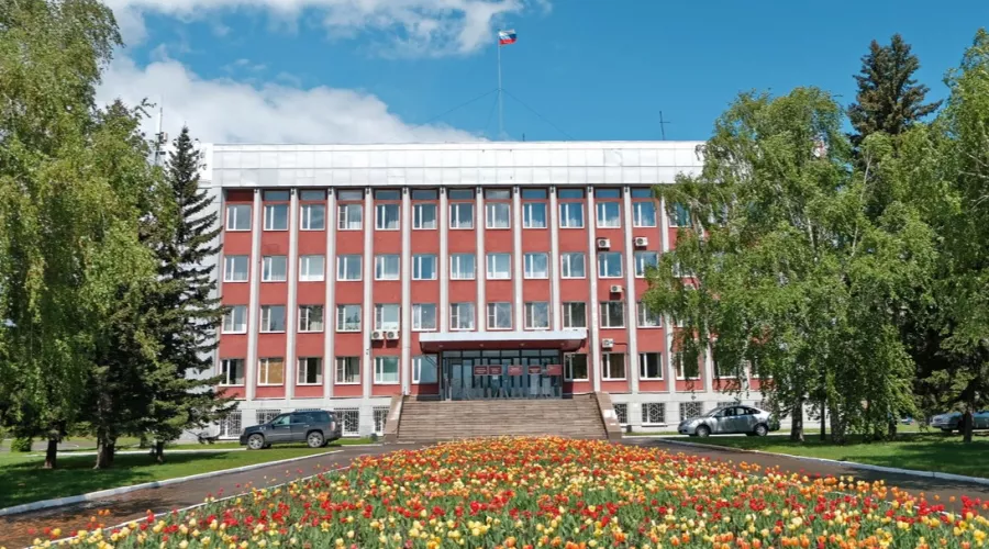 Муниципалитет потратит более полумиллиона рублей на охрану мэрии Бийска