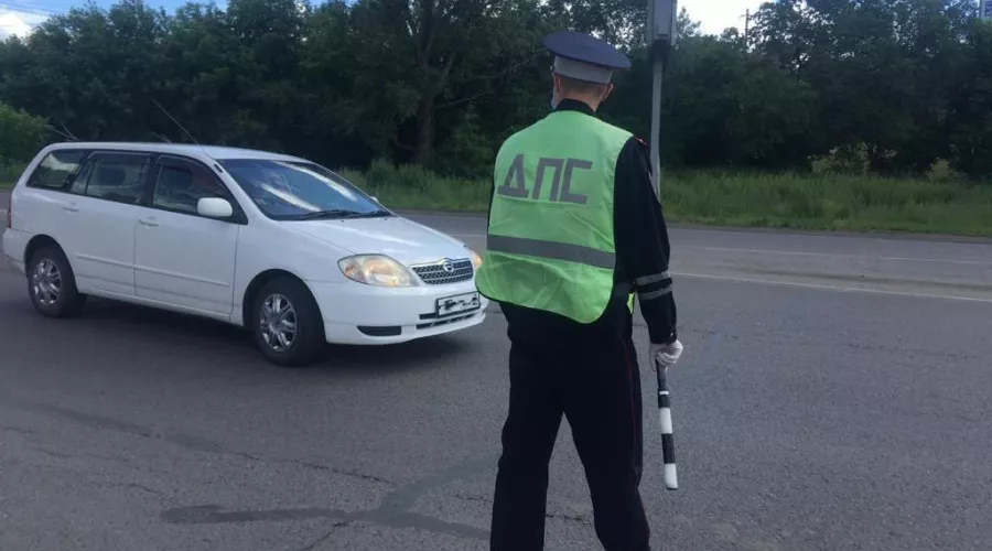 Сотрудники ГИБДД в Бийске ежедневно выявляют водителей в состоянии опьянения