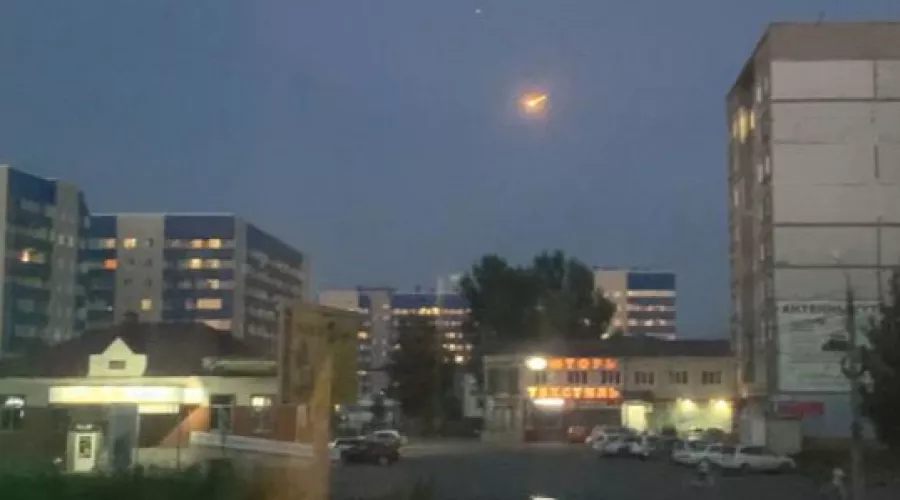 Над Бийском пронеслись сгорающие ступени ракетоносителя «Протон-М»