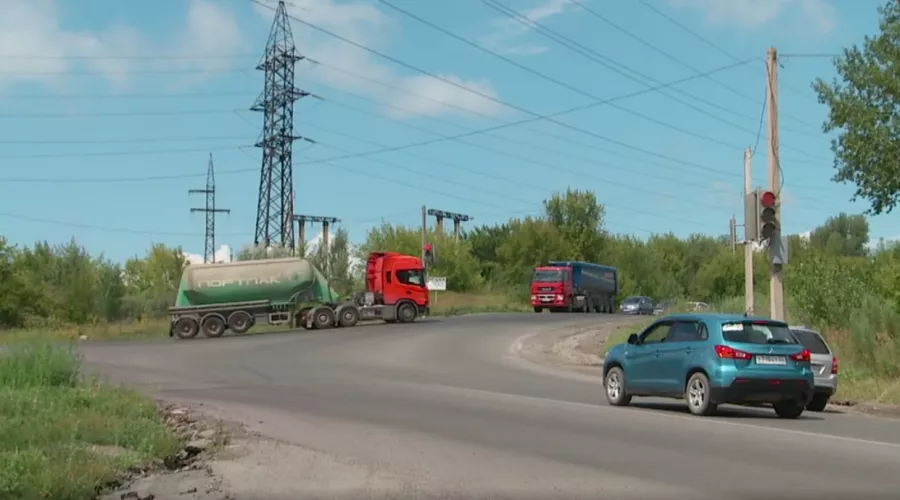 Звёздчатое ДТП: необычный перекрёсток на Мамонтова в Бийске сложный для проезда