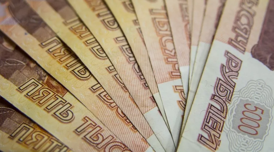 Более 7 млн россиян считаются невыездными из-за долгов
