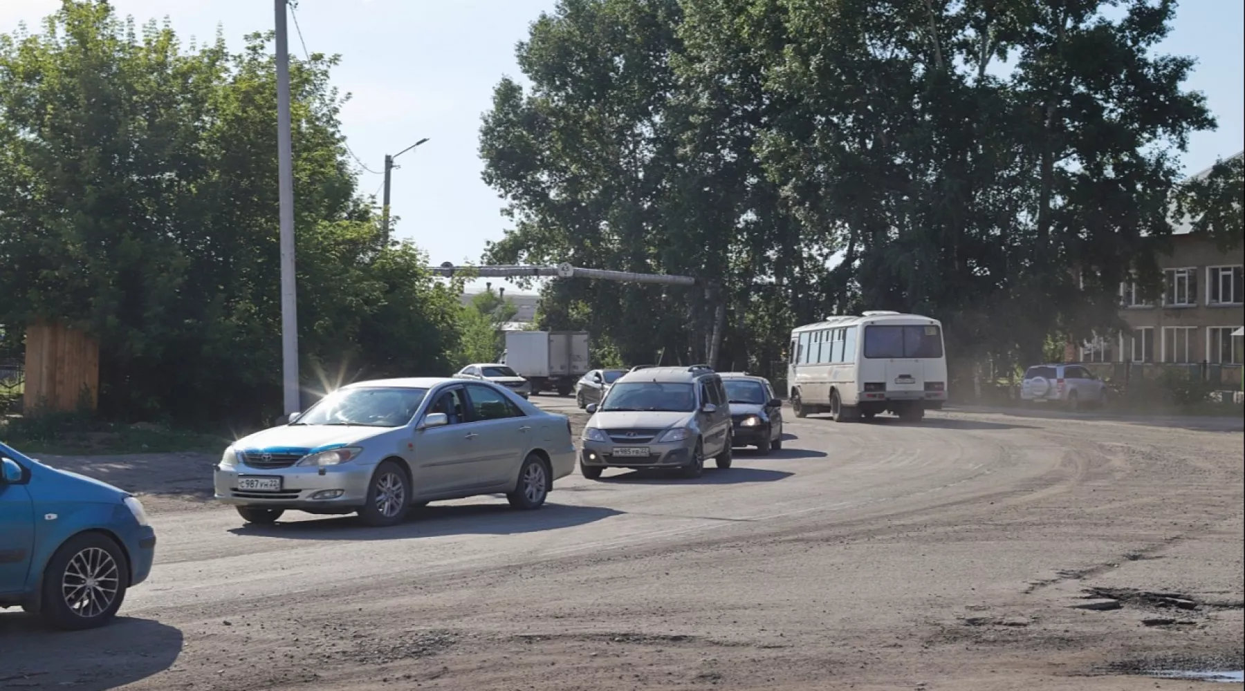 Стало известно, кто отремонтирует «брошенную» улицу Социалистическую в Бийске