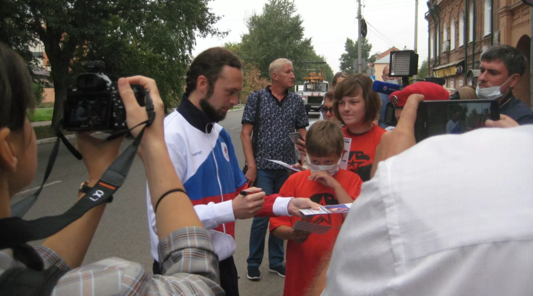 «Гора с плеч упала»: Сергей Каменский вернулся в Бийск и рассказал об Олимпиаде
