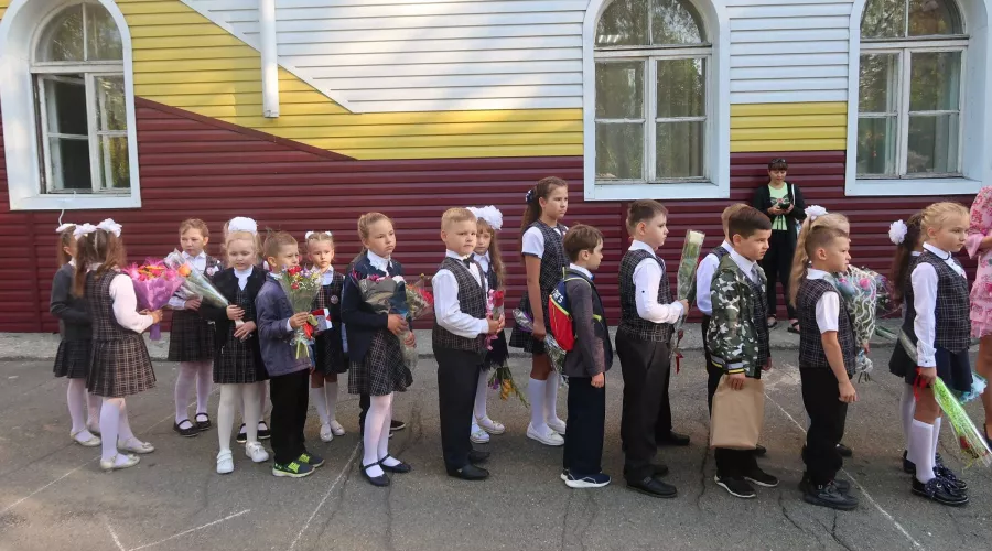 В Бийске 1 сентября весь состав ГИБДД задействован для безопасности школьников