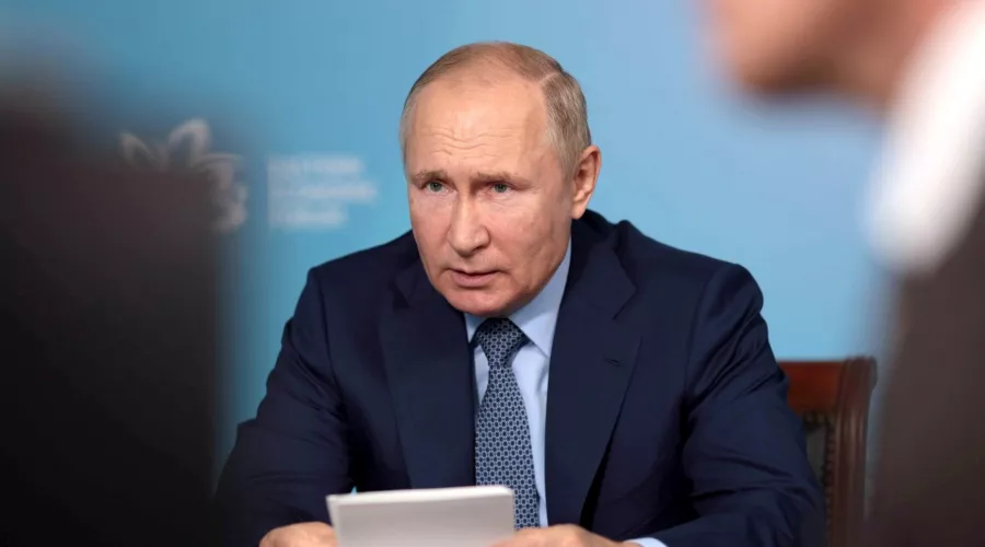 Президент Владимир Путин не хочет, чтобы кто-то за него вел соцсети 
