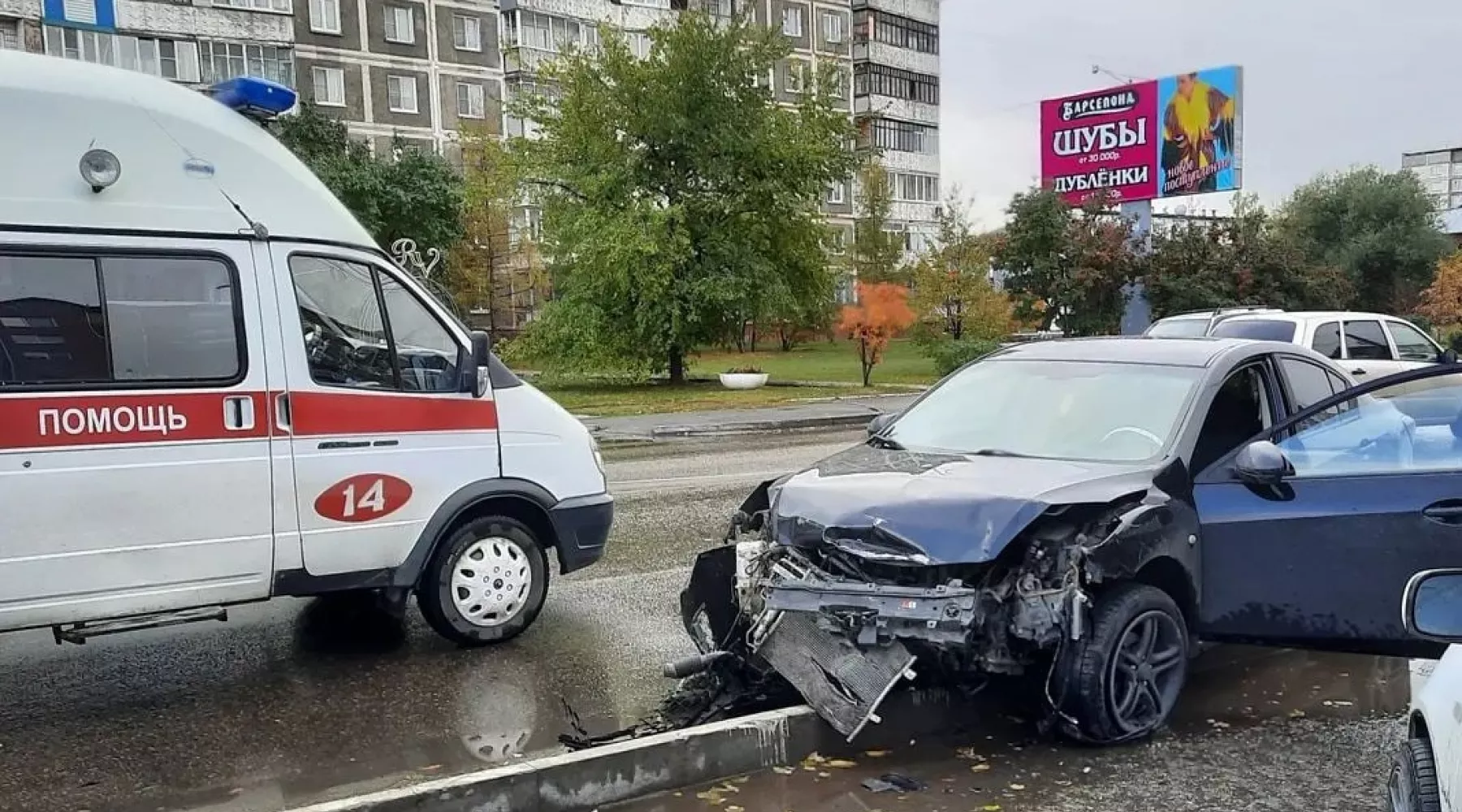 В Бийске на Зеленом клине произошло жесткое ДТП, есть пострадавшие