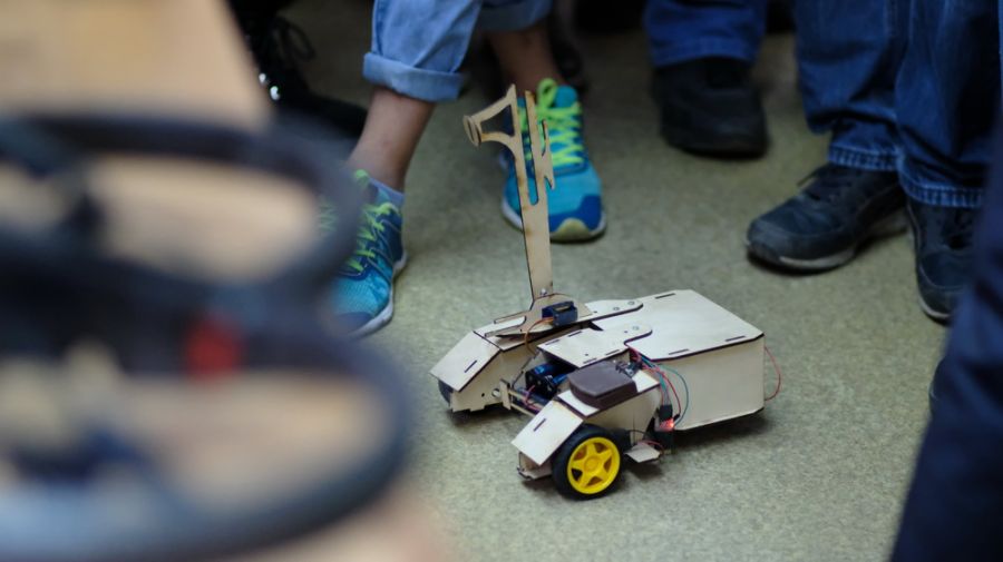 Бийские студенты будут создавать роботов