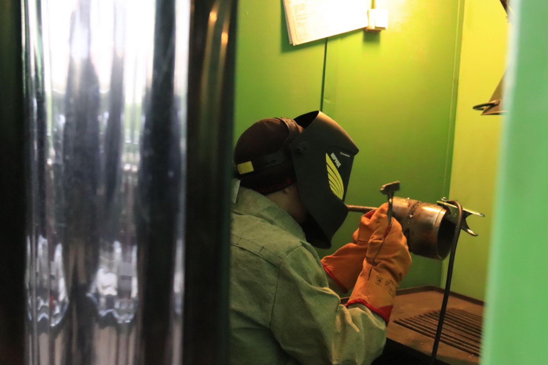 Соревнования лучших сварщиков и поваров прошли в Бийске