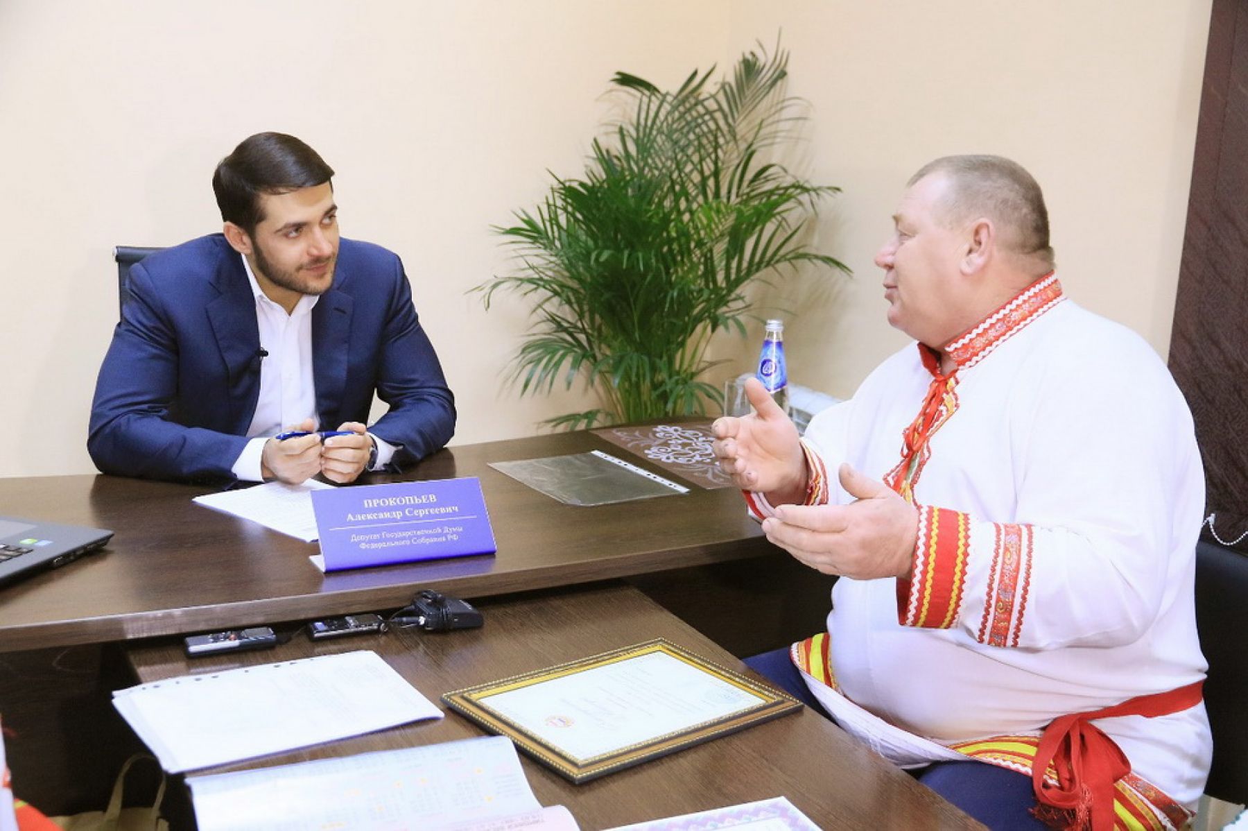 Александр Прокопьев поможет бийским юнармейцам снять патриотичное видео