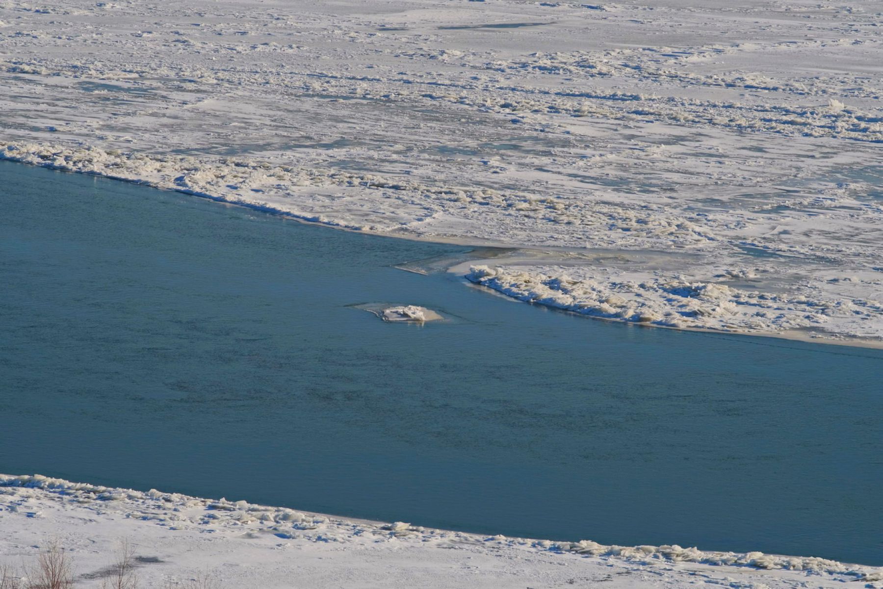 Зима на пороге: как выглядит Бия накануне декабря