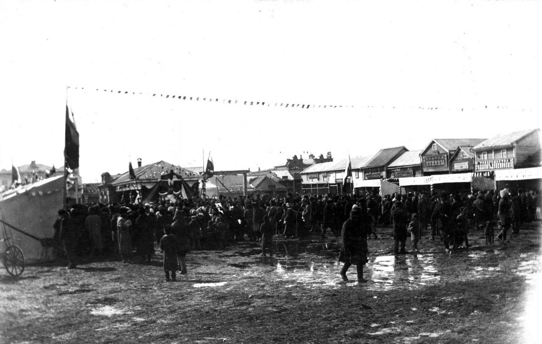 Под звуки фортепиано: чем на досуге занимались бийские купцы и мещане