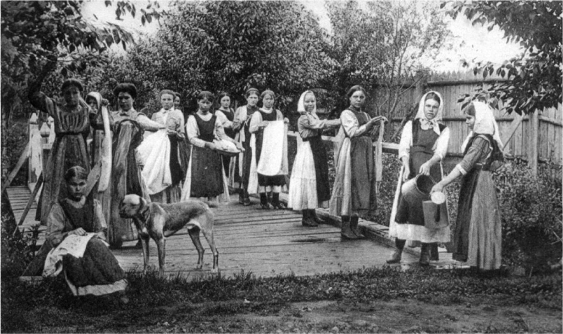 Под звуки фортепиано: чем на досуге занимались бийские купцы и мещане