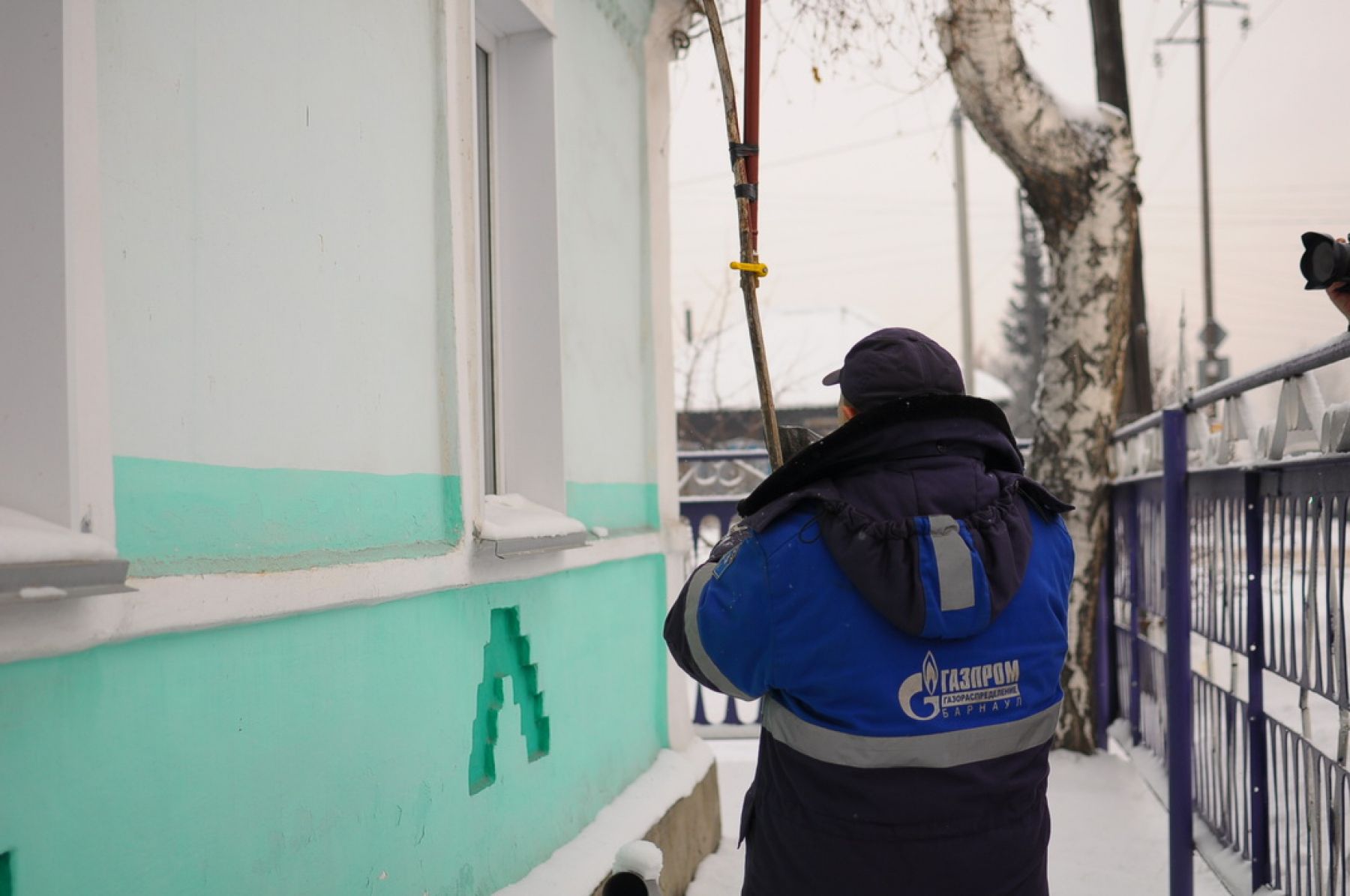 Дорого и непонятно: частный сектор Бийска подключают к газу