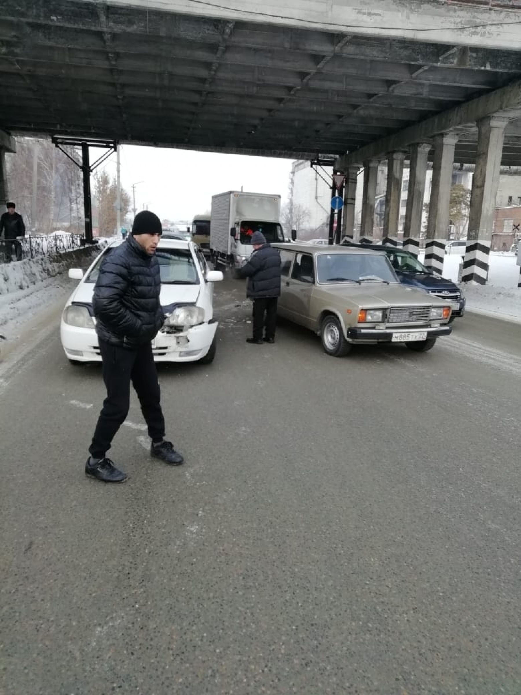 Жигулям досталось: отечественные автомобили пострадали в трех ДТП 