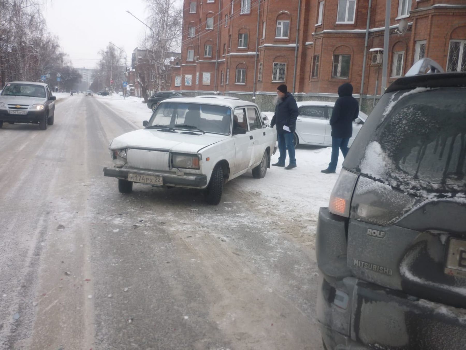 Жигулям досталось: отечественные автомобили пострадали в трех ДТП 